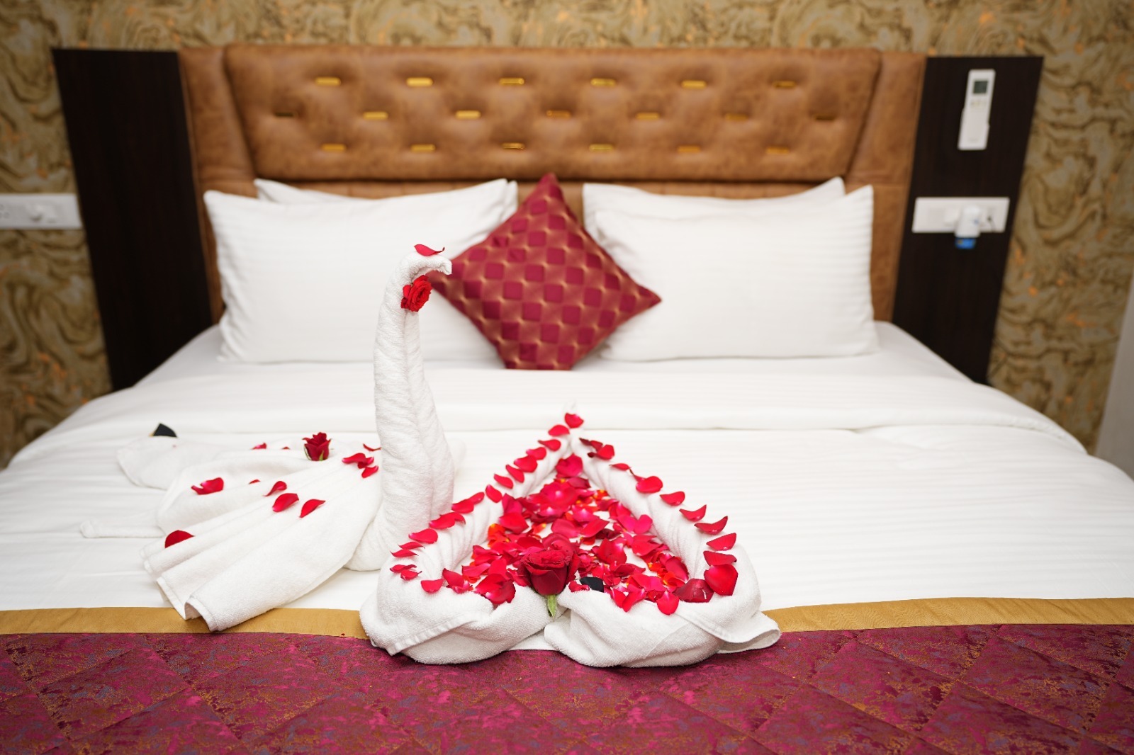 Royal Nandhana Luxury Room